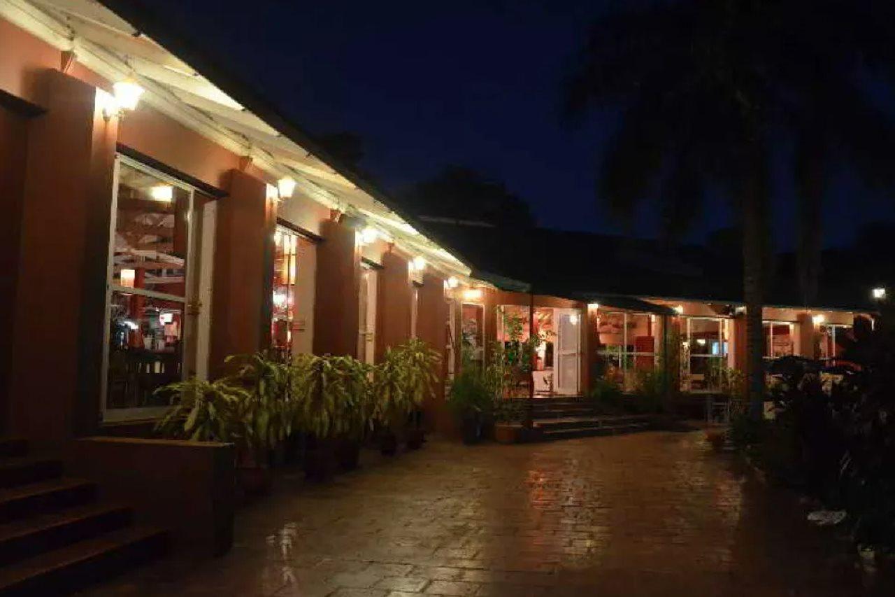 Iguazu Inn Hostel Puerto Iguazú Exterior foto