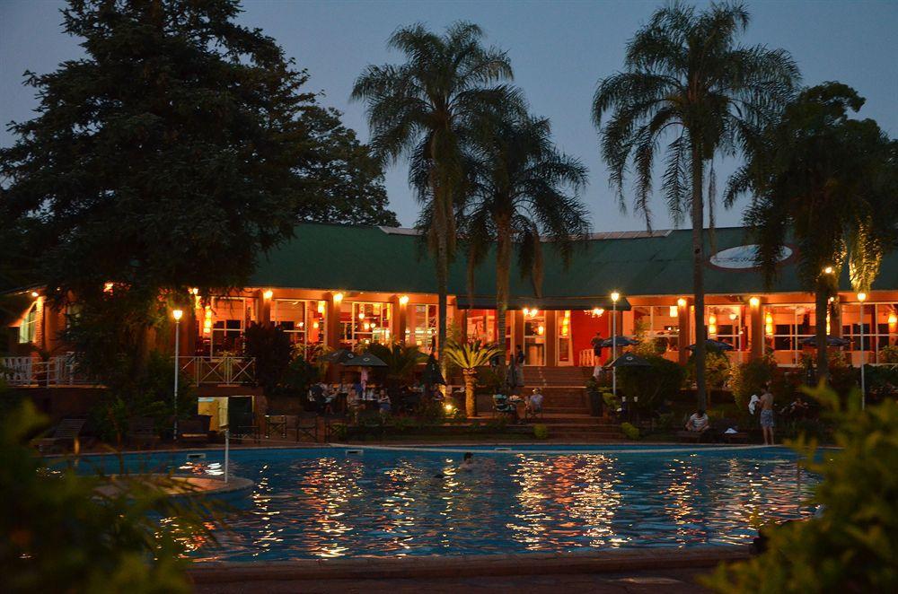 Iguazu Inn Hostel Puerto Iguazú Exterior foto